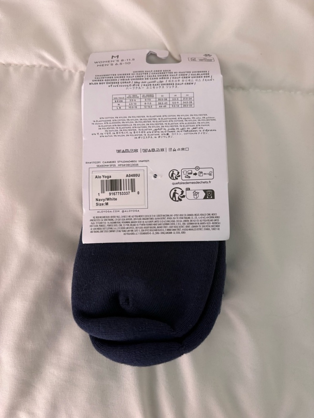 Alo Uni-sexvNavy Performance Crew Socks Size Medium - Picture 5 of 6